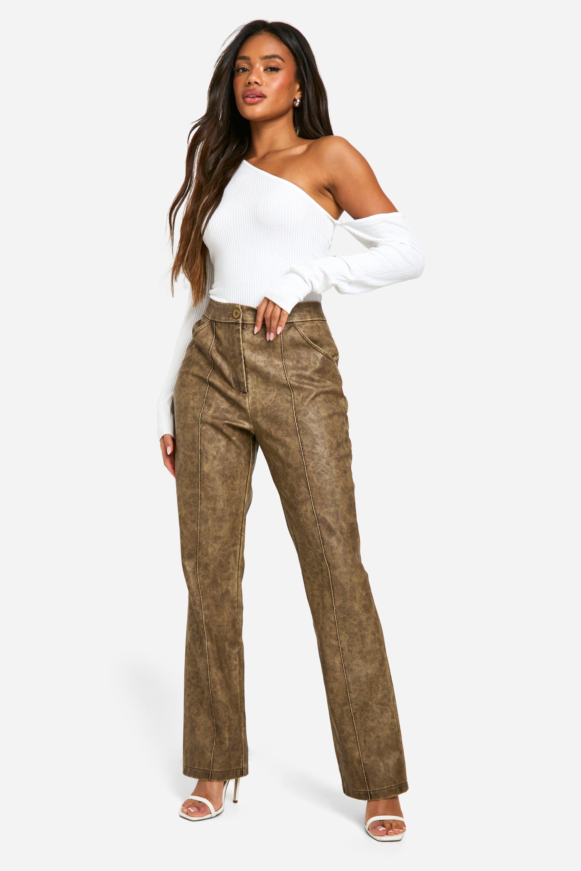 Pantalon ajustado de cuero sintetico destenido con detalle de costuras boohoo ES